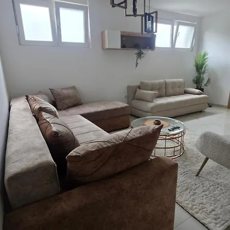 Apartment Zatvoreni Bazen Maca