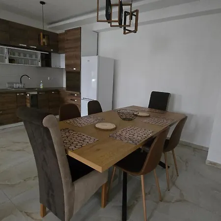 Apartment Zatvoreni Bazen Maca Petrovaradin